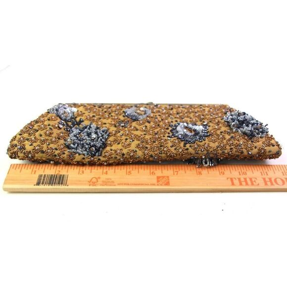 VINTAGE Santi BROWN CANVAS BEADED BEIGE BLUE WHITE FRAME KISS LOCK MEDIUM CLUTCH - Picture 6 of 10